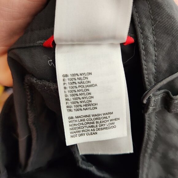 The North Face Women's Paramount Peak Convertible Rollup Pant Nylon GRAY 2 Short - Picture 12 of 13